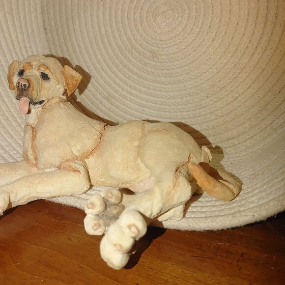A Breed Apart 70032 Yellow Labrador Retriever Figurine 2002 Country Artists Ltd - Picture 11 of 13